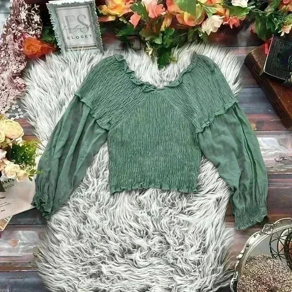 Entro Idem Ditto Cross Off The Shoulder Shirred Top Small - Picture 7 of 11